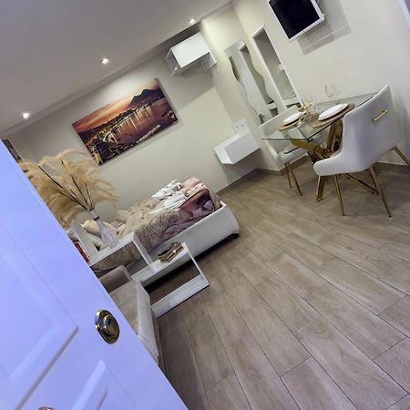 La Dimora Dei Sogni Sedil Capuano Home Suite Неаполь Екстер'єр фото