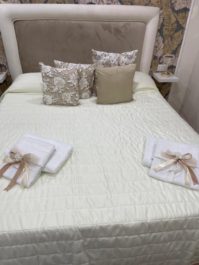 La Dimora Dei Sogni Sedil Capuano Home Suite Неаполь Екстер'єр фото